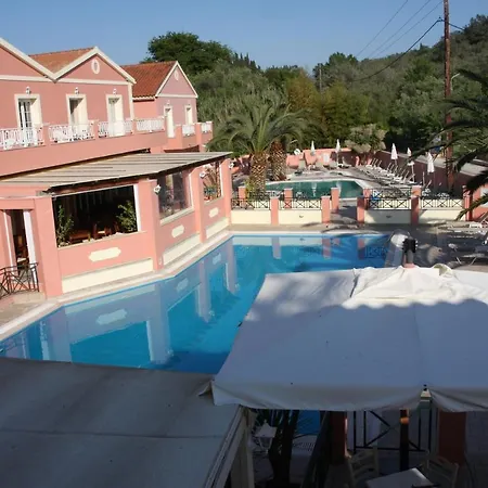 Ξενοδοχείο Joy 3*